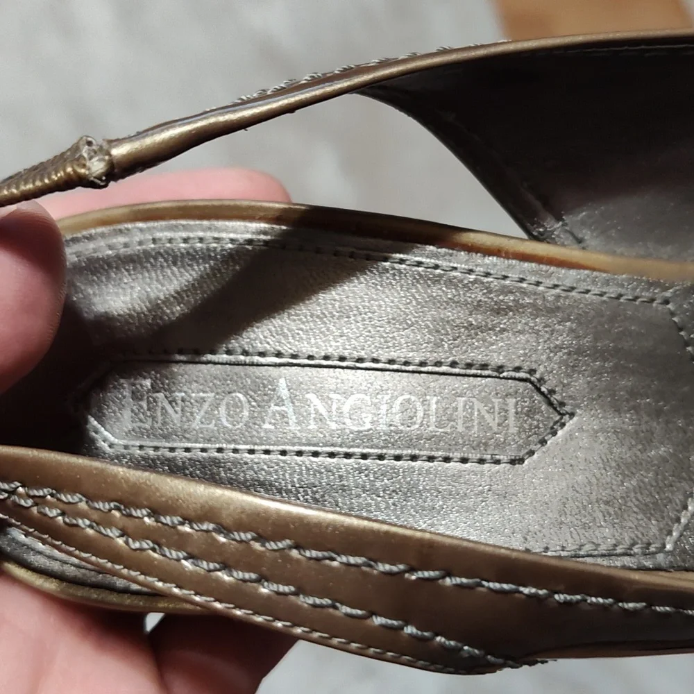 Enzo Angiolini 
